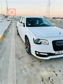 کرایسلەر 300